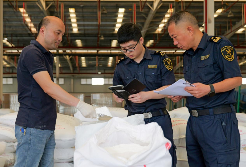 柬埔寨木薯淀粉首次通过西部陆海新通道抵达重庆